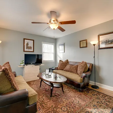 Renovated - 3 Mi To Downtown! Charlotte