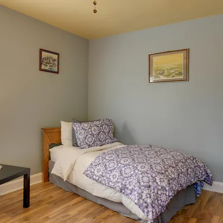 Holiday home Renovated - 3 Mi To Downtown! *