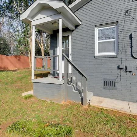 Renovated - 3 Mi To Downtown!