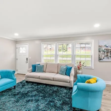 Beautiful 3br 2 Bath Close To Clt Uptown& Southend *