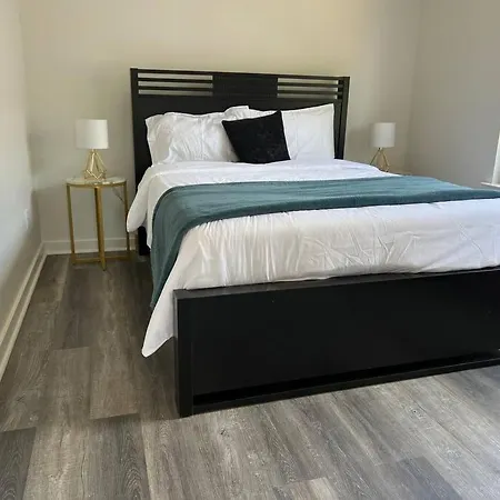 Vacation In Clt King And 3q Holiday home Charlotte