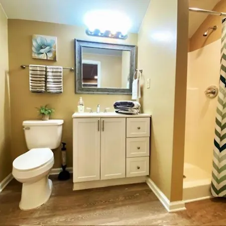 Holiday home Spacious Pet Friendly 4br Near Uptown Clt Novant Charlotte