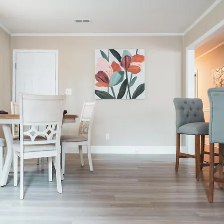Spacious Pet Friendly 4br Near Uptown Clt Novant Holiday home