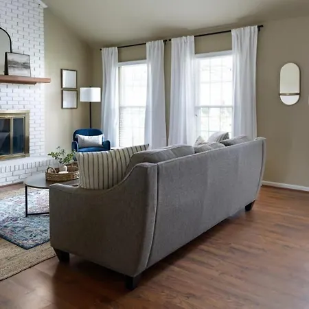 Serene Getaway With Patio In Pineville Holiday home *