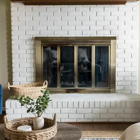 Holiday home Serene Getaway With Patio In Pineville