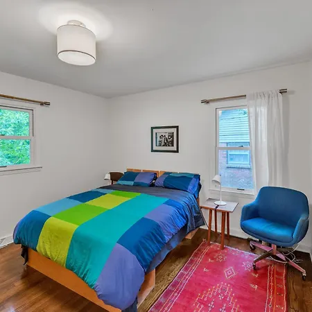 Charming Mid-century Modern In Shannon Park * Charlotte
