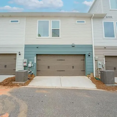 Holiday home Uptown 3b 2b King Bed Sleeps 8 Charlotte
