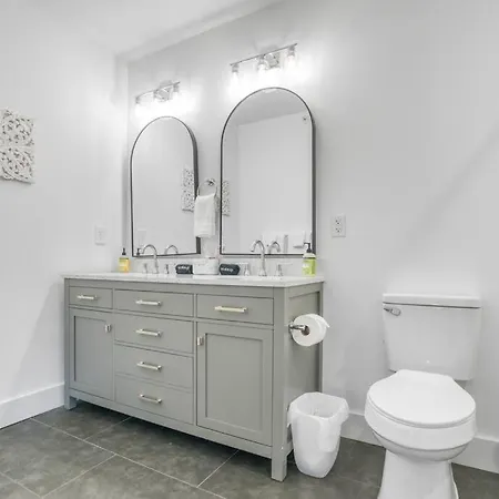 Apartment Spacious 3br Oasis On Grandin Road Charlotte