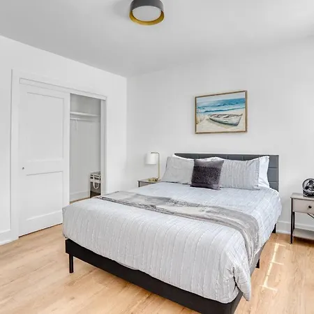 Spacious 3br Oasis On Grandin Road Apartment