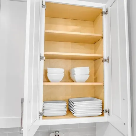 Apartment Spacious 3br Oasis On Grandin Road
