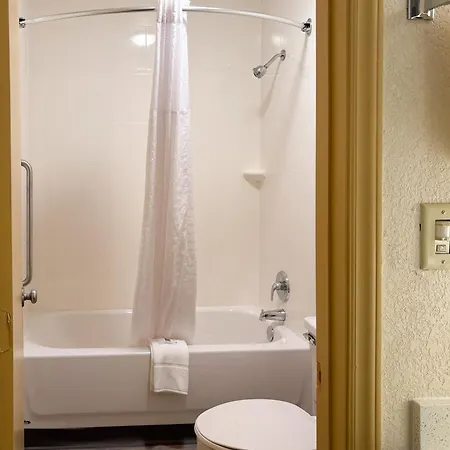 Hotel 6 Charlotte, Nc Northlake