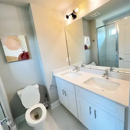 Brand New Build 10 Min- Uptown