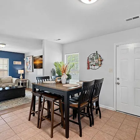 Cozy 4br Near Uptown -king Bed- Jacuzzi * Charlotte