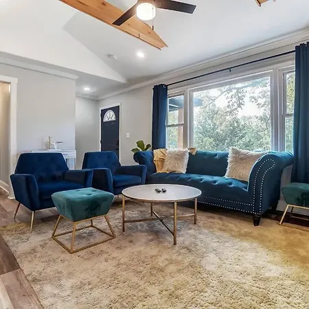 3br Getaway, Hot Tub & Mini Golf Fun * Charlotte