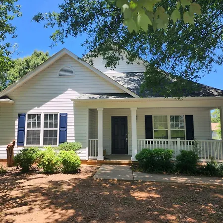 Updated 3br - 1 Min To Music Factory