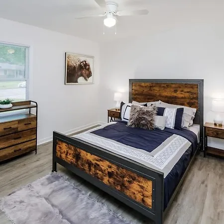 Renovated 3br - 1 Min To Music Factory - 2 Min To Uptown Charlotte