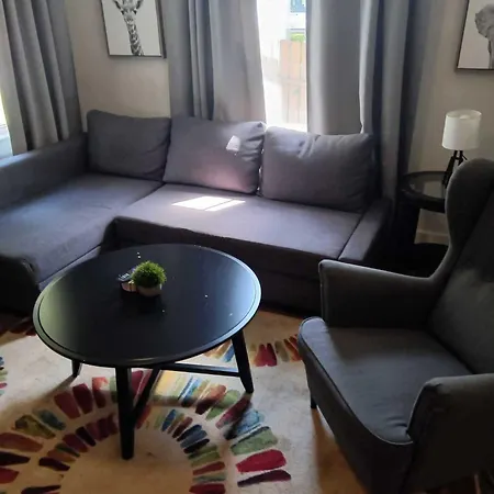 Charming 1br Townhome Mins To Downtown *