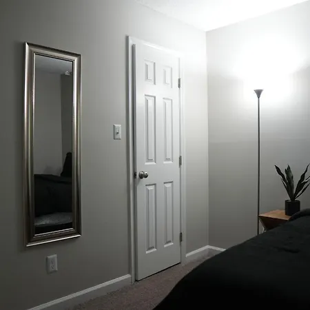 Luxury & Convenience In South End Apartment