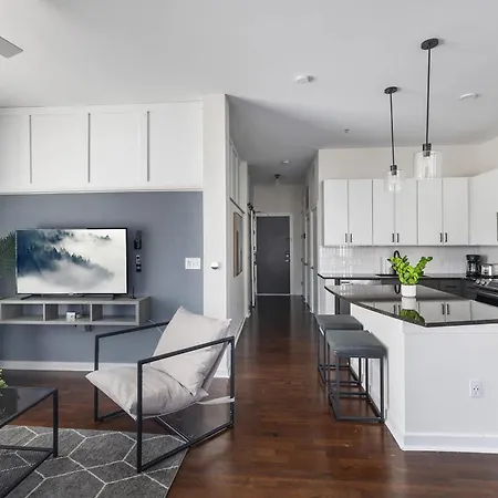 Spacious 2bd With Private Balcony And Free Parking 2 * Charlotte
