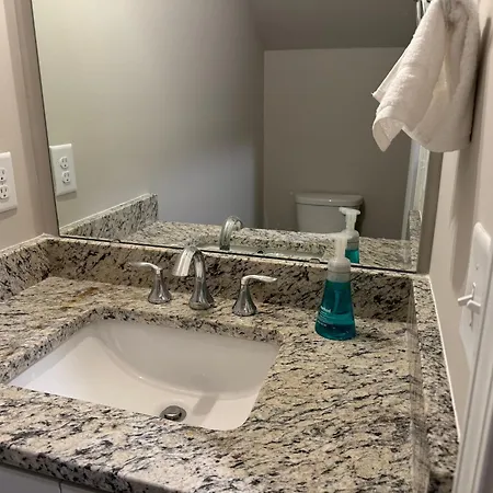 2 Bedroom Townhouse 2024 New Construction Holiday home Charlotte
