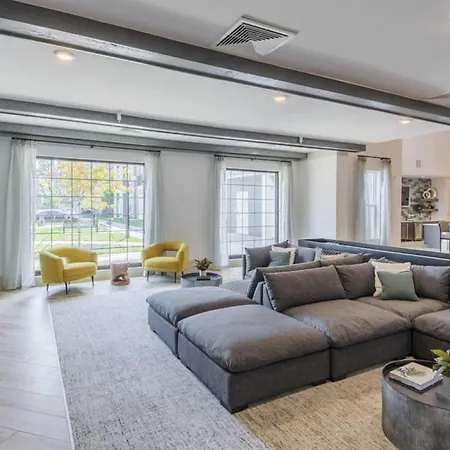 Landing At Pine 25 North End - 1 Bedroom In Tryon Hills Apartment Charlotte