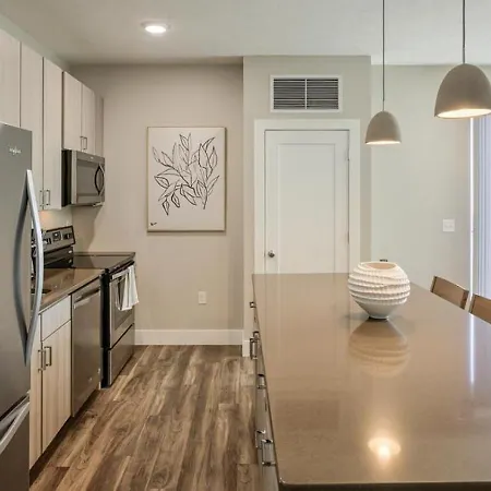 Landing At Pine 25 North End - 1 Bedroom In Tryon Hills *