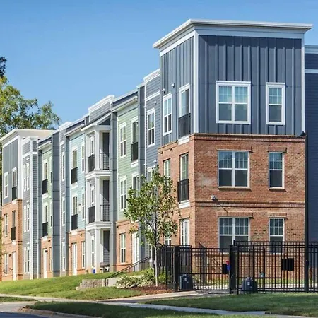 Landing At Pine 25 North End - 1 Bedroom In Tryon Hills Apartment