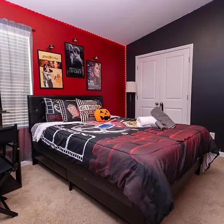 Apartment Movie Theme Townhouse 6miles From Clt Airport Charlotte