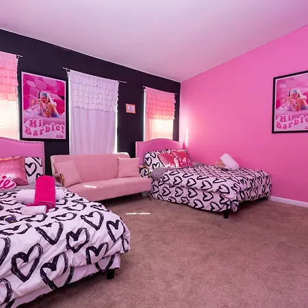 Movie Theme Townhouse 6miles From Clt Airport Apartment Charlotte