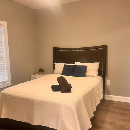 Hidden Gem * Charlotte