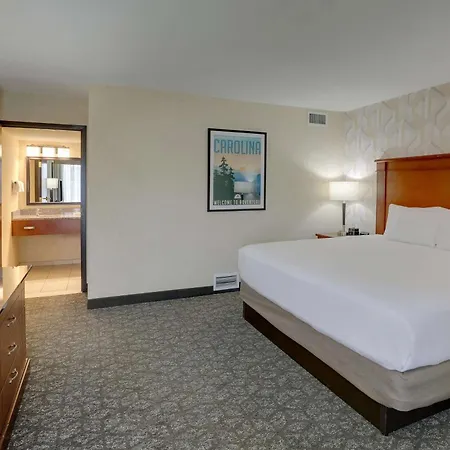 Hotel Drury & Place Charlotte