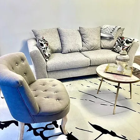 Beautiful Uptown Adventure Apartment *