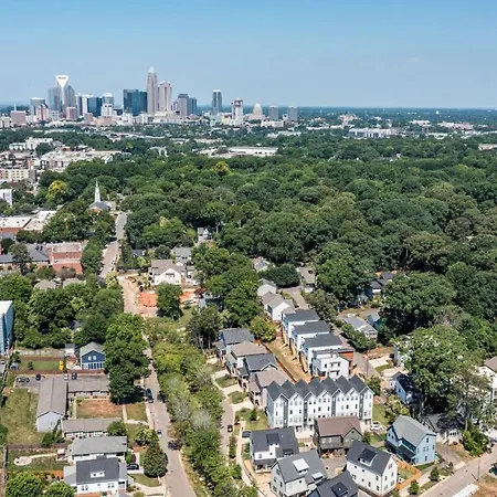 On The Move In Plaza Midwood *