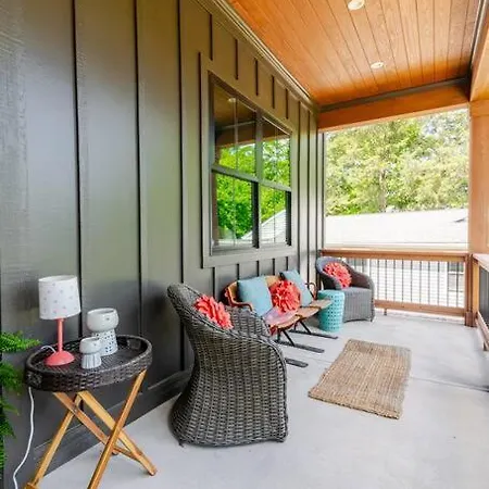 Brand New 5 Bedroom, 5 Minutes To Uptown! Charlotte