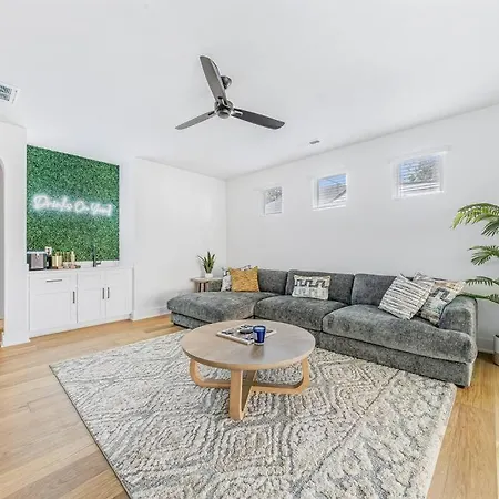 Holiday home Modern 4br Uptown Oasis! Charlotte