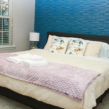 5 Bedrooms 7 Beds Luxury Fenced Yard Pets Ok Holiday home