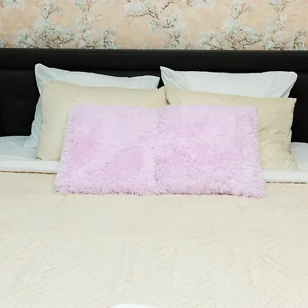 Holiday home 5 Bedrooms 7 Beds Luxury Fenced Yard Pets Ok