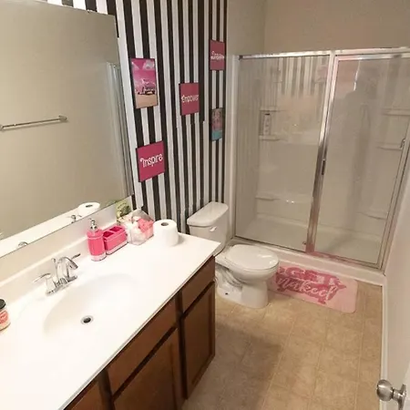 Townhouse In * Charlotte