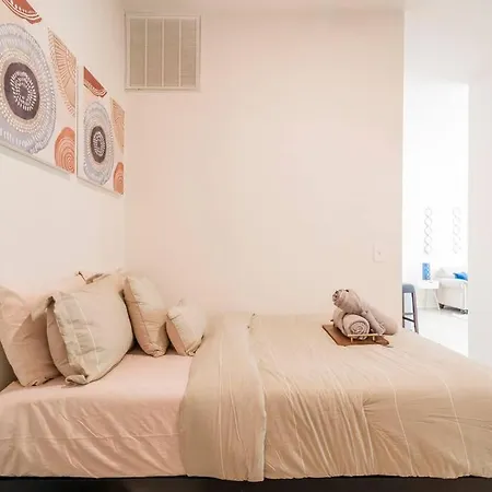 Stylish 2-bedroom In With Free Parking Apartment Charlotte
