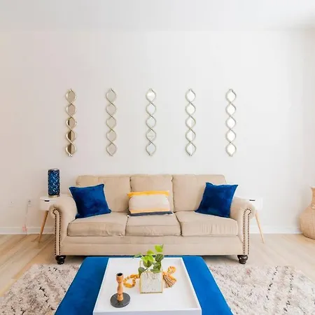 Stylish 2-bedroom In With Free Parking * Charlotte