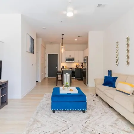 Stylish 2-bedroom In With Free Parking Apartment *