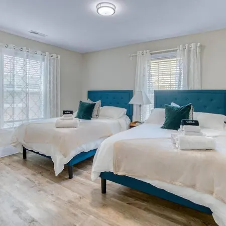 Uptown Oasis, Hot Tub, Swing Chairs, Fire Pit, Gazebo