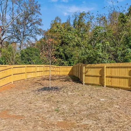 Brand New, Contemporary, Less Than 15 Mins Everywhere In Holiday home *
