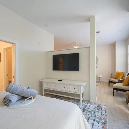 Apartment Stylish 2-bedroom In With Free Parking *