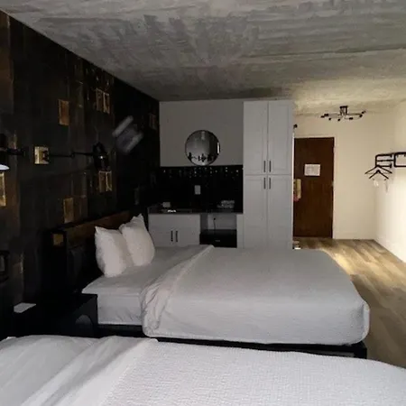 Hotel Ramada Plaza By Wyndham South End Airport Charlotte