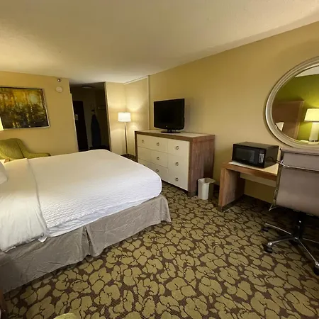 Ramada Plaza By Wyndham South End Airport Charlotte