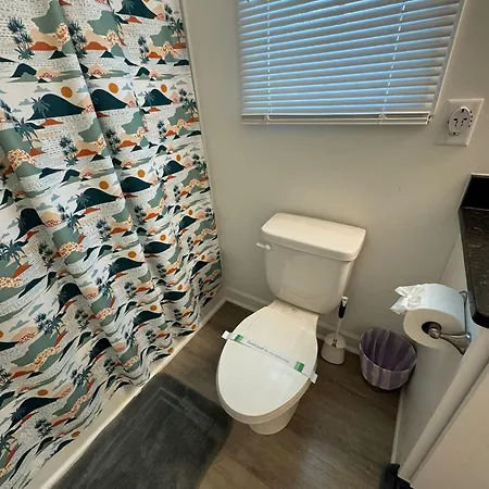 Ranch Home! Near Uncc, Medieval, Pavilion & Uptown