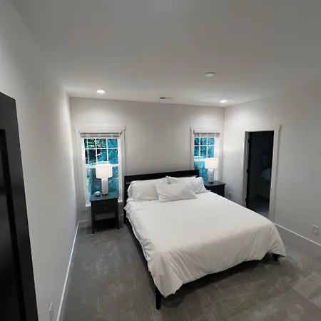 Spacious And Comfy Clt Retreat Charlotte