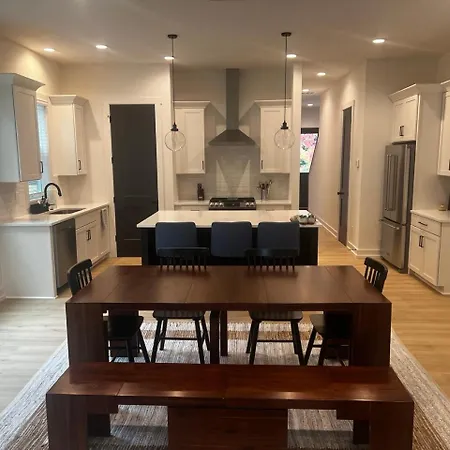 Spacious And Comfy Clt Retreat * Charlotte