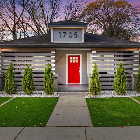 Holiday home Retreat: Luxury 4br Heaven *